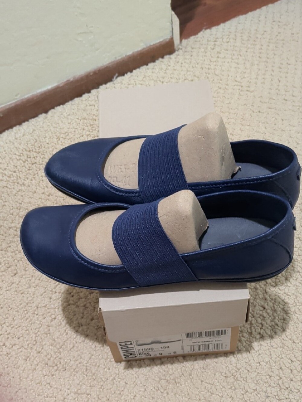 Camper Right Nina Elastic-Strap Slip-On Flats - Picture 4 of 10